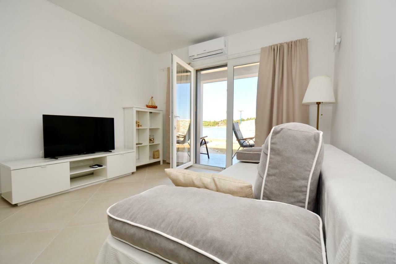 Apartments Piazza Nin Εξωτερικό φωτογραφία