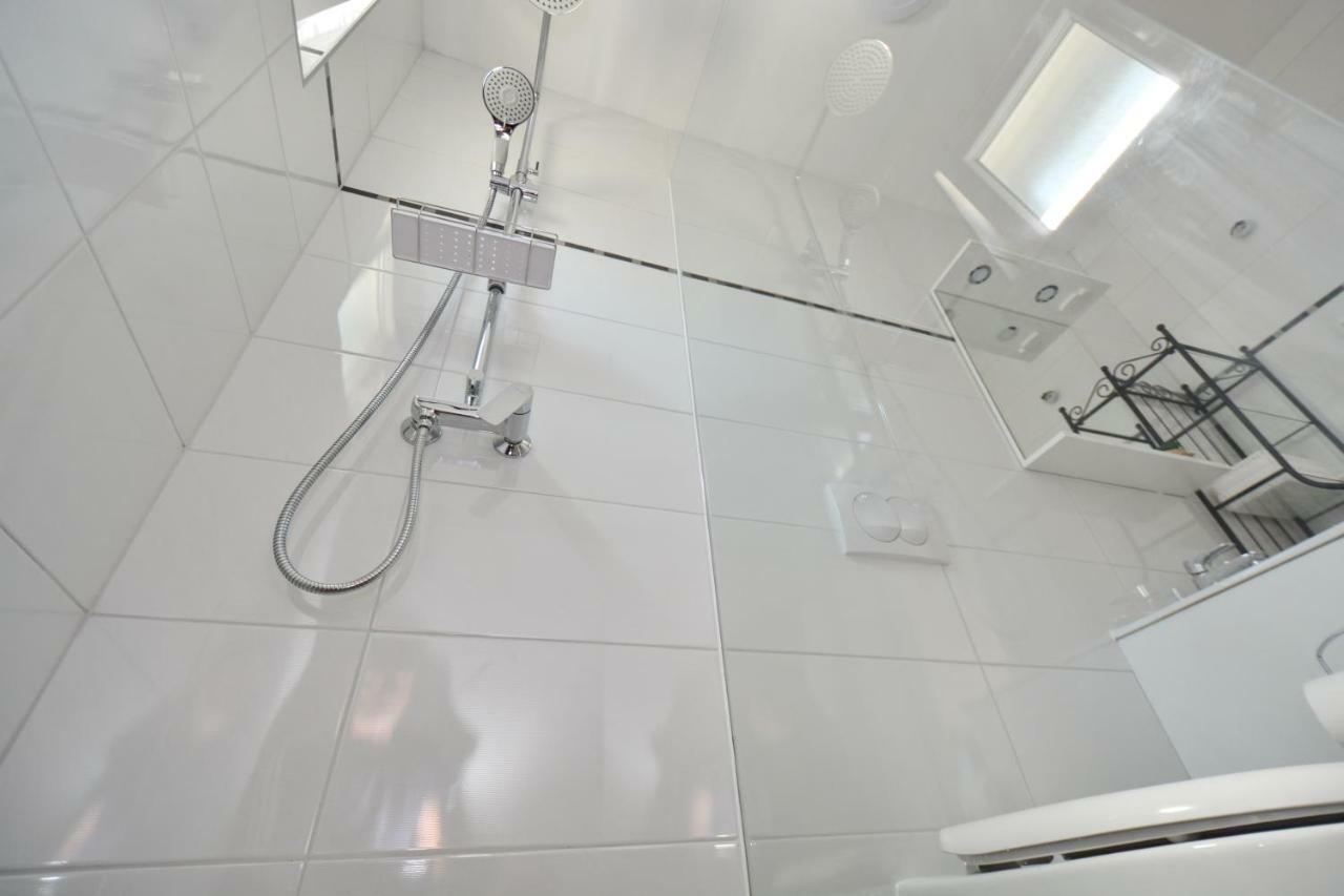 Apartments Piazza Nin Εξωτερικό φωτογραφία