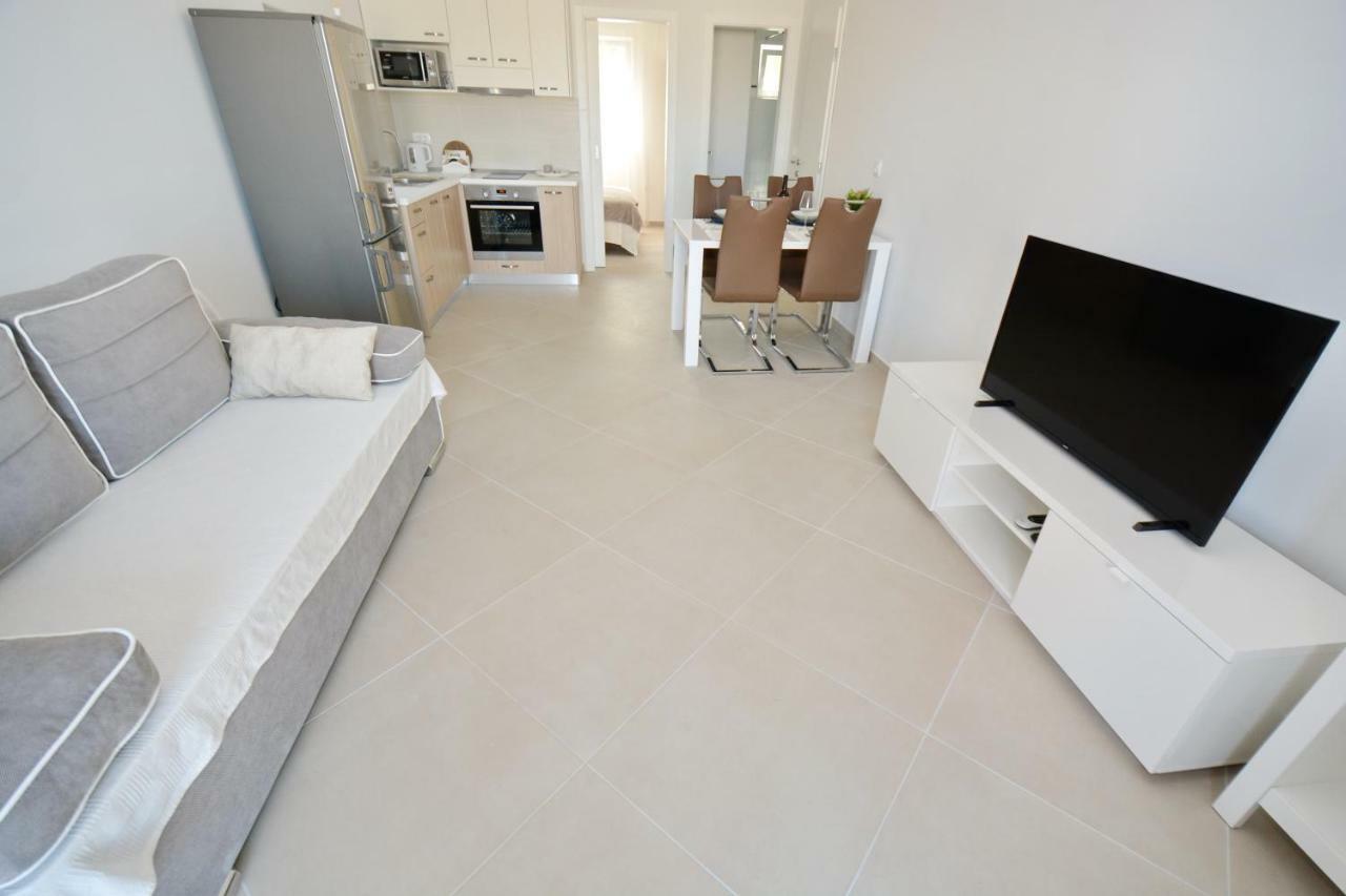 Apartments Piazza Nin Εξωτερικό φωτογραφία
