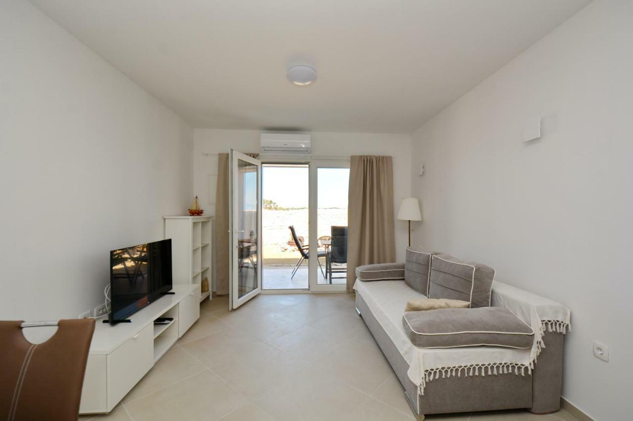 Apartments Piazza Nin Εξωτερικό φωτογραφία