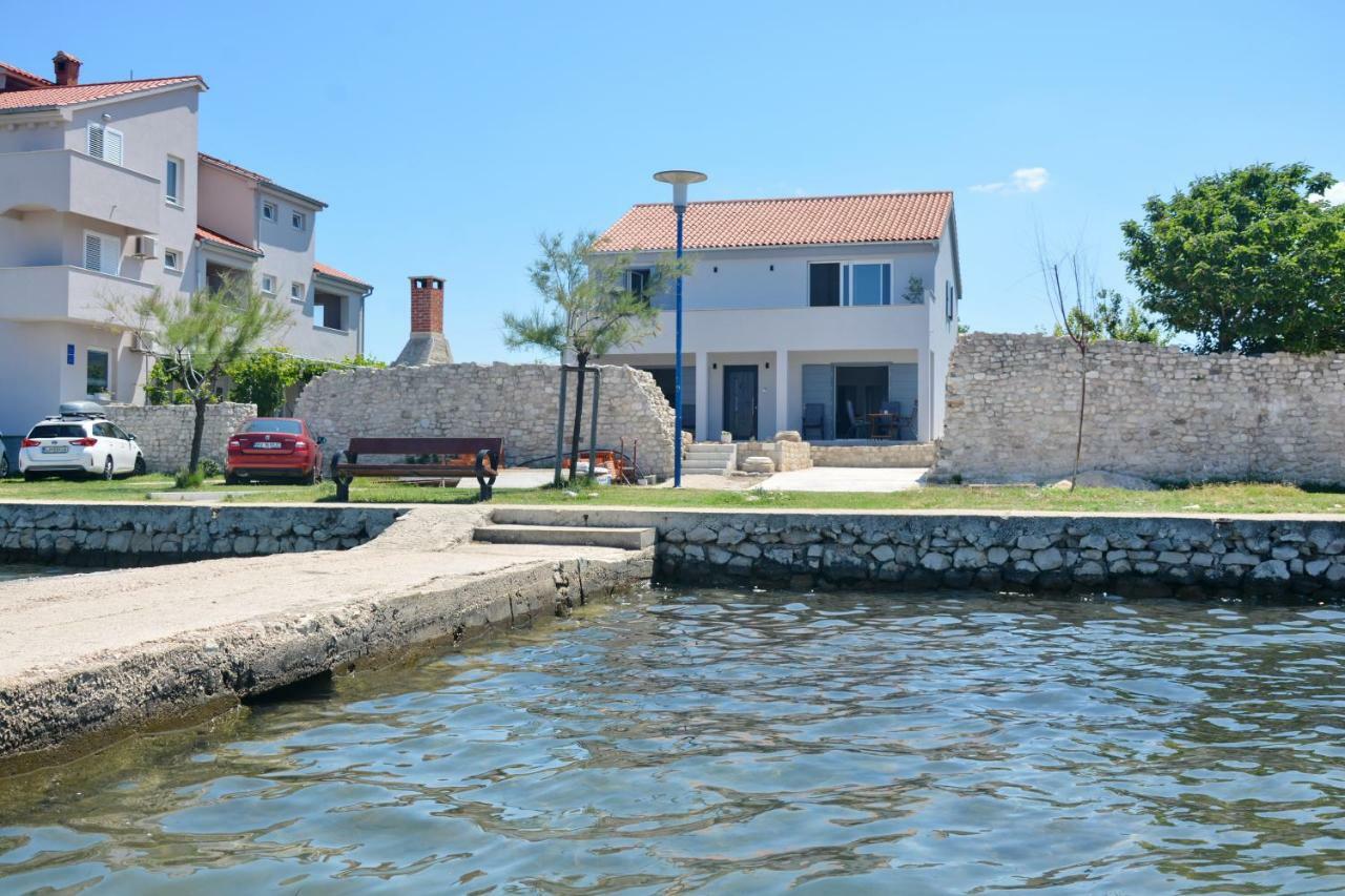 Apartments Piazza Nin Εξωτερικό φωτογραφία